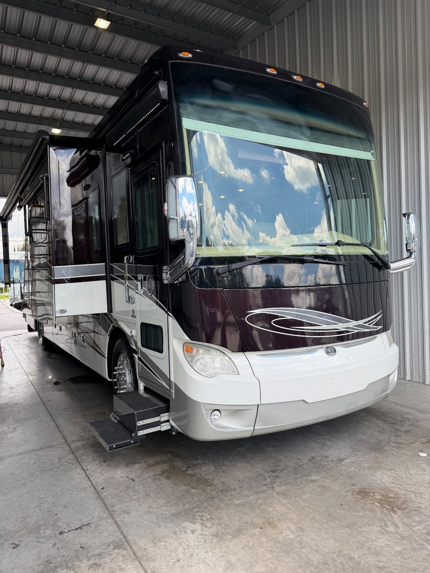 2017 Tiffin Allegro Bus 37 AP - Exterior view