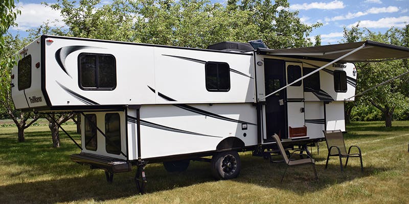 TrailManor 3124 Series KB exterior