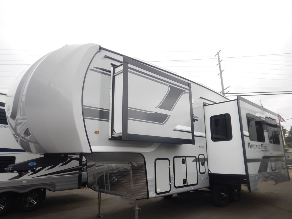 2025 Northwood Arctic Fox Grande Ronde 27-5L - Photo 2