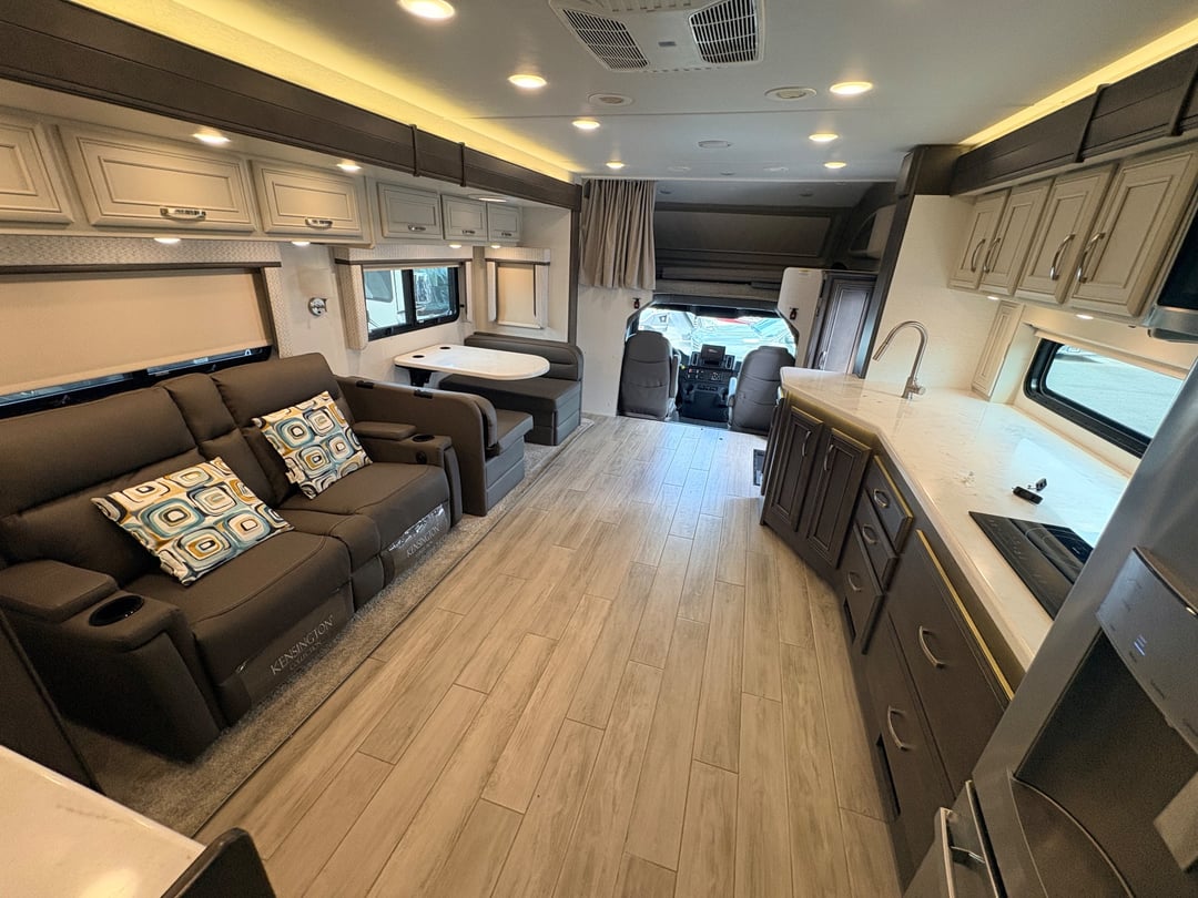 2025 Entegra Coach Accolade XL 37L, Living area photo 3