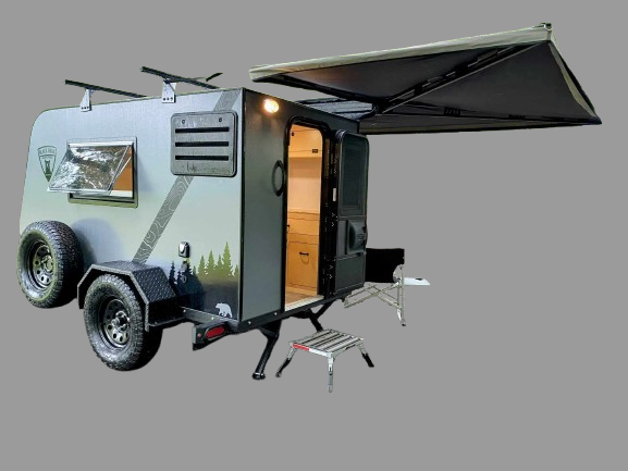 Rustic Trail Black Bear BASE exterior