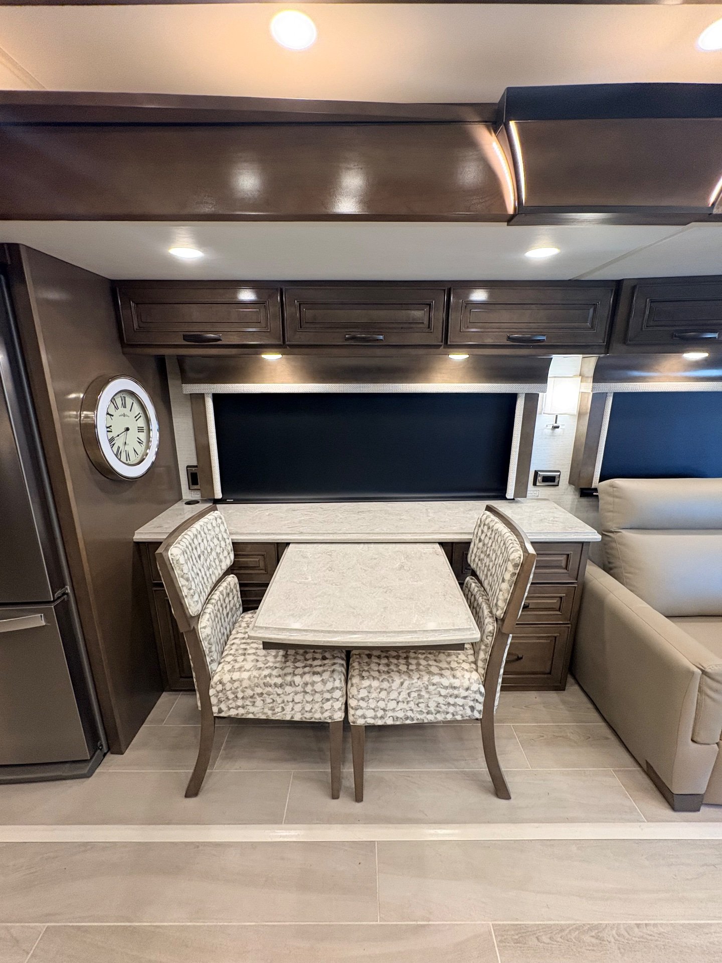 2025 Newmar Dutch Star 4369 - Interior view 3