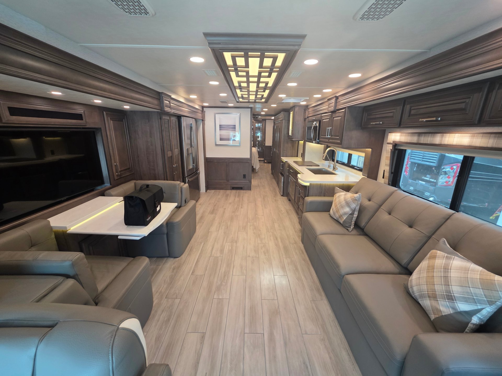 2025 Entegra Coach Aspire 44R - Interior view
