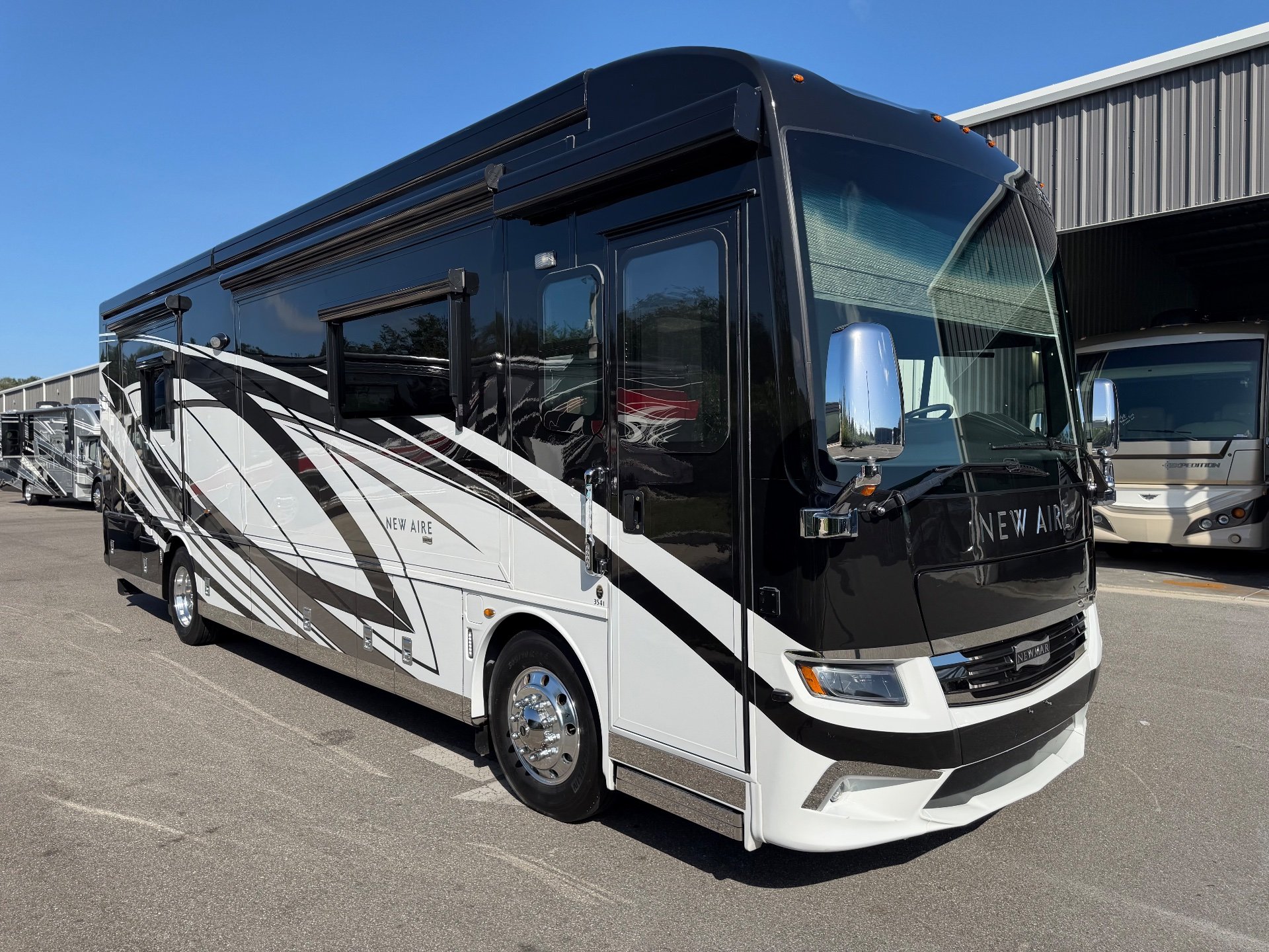 2021 Newmar New Aire 3541 - Photo 4