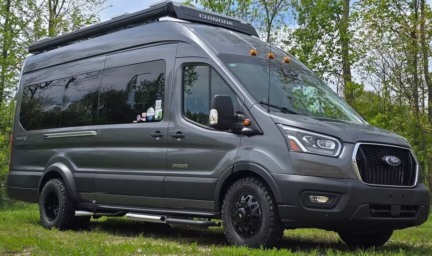 Chinook Bayside RS exterior