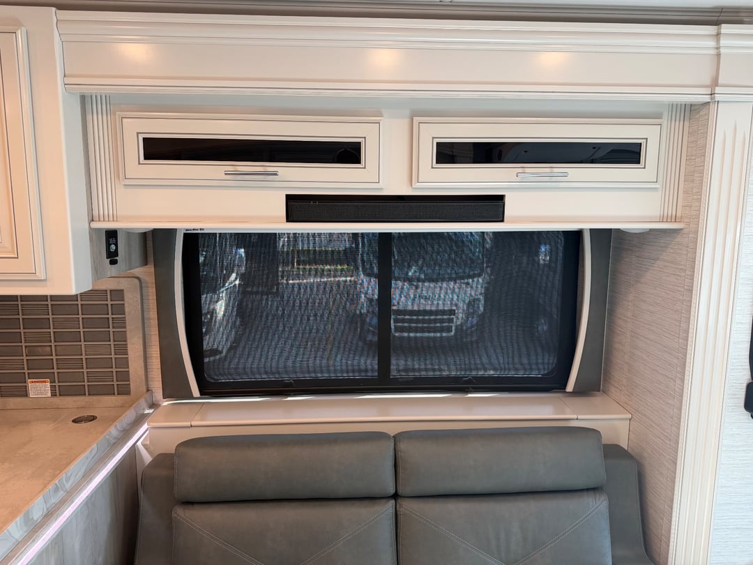 2023 Forest River Berkshire XLT 45E, Living area photo 7