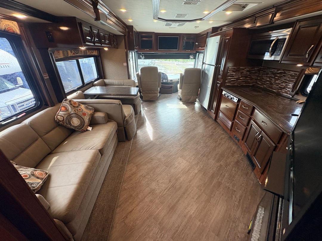 2019 Fleetwood Pace Arrow LXE 38N, Living area photo 2