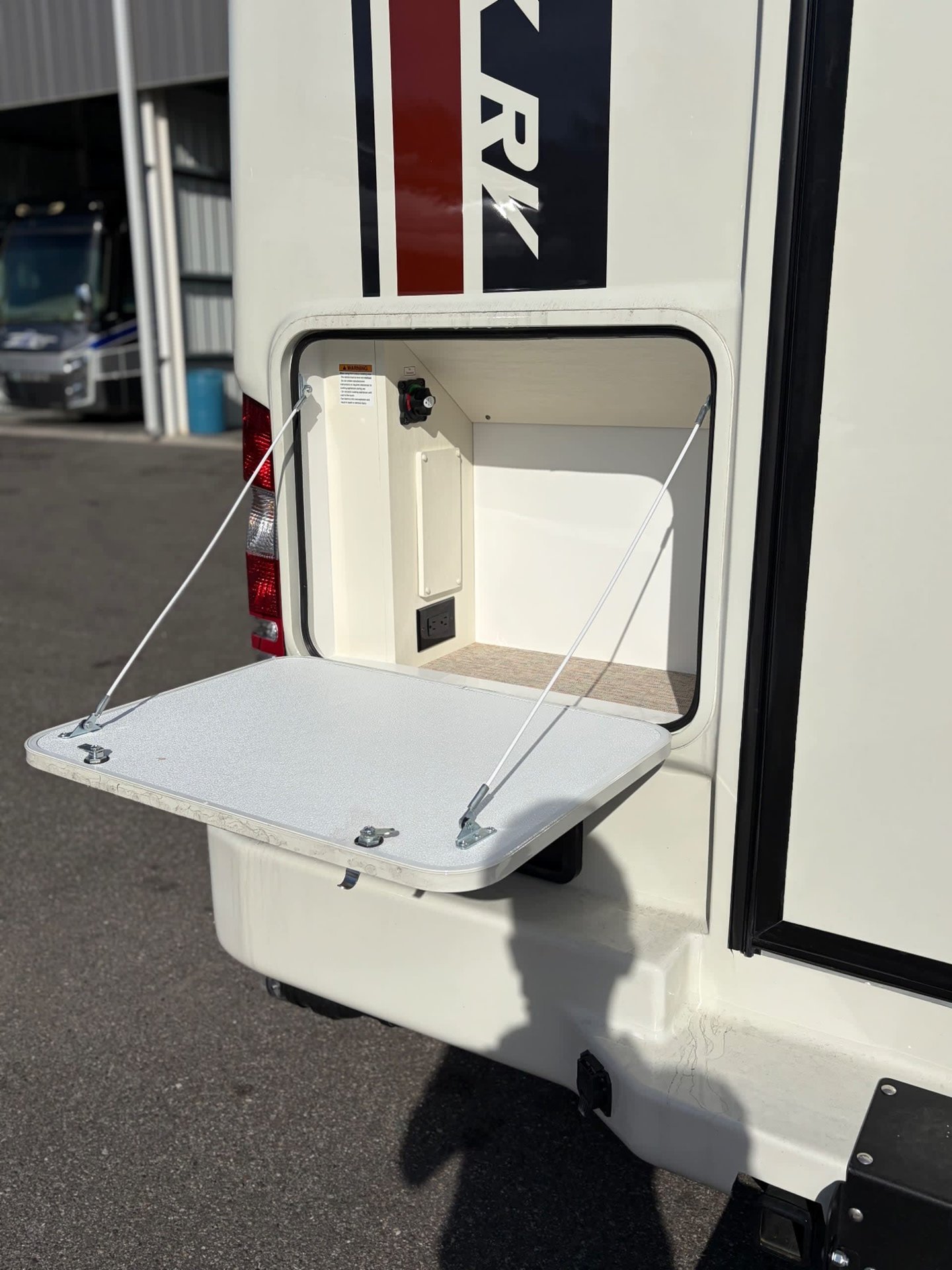 2026 Chinook RV Summit SS, Exterior