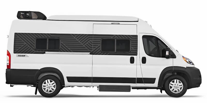 Winnebago Roam U59RX exterior