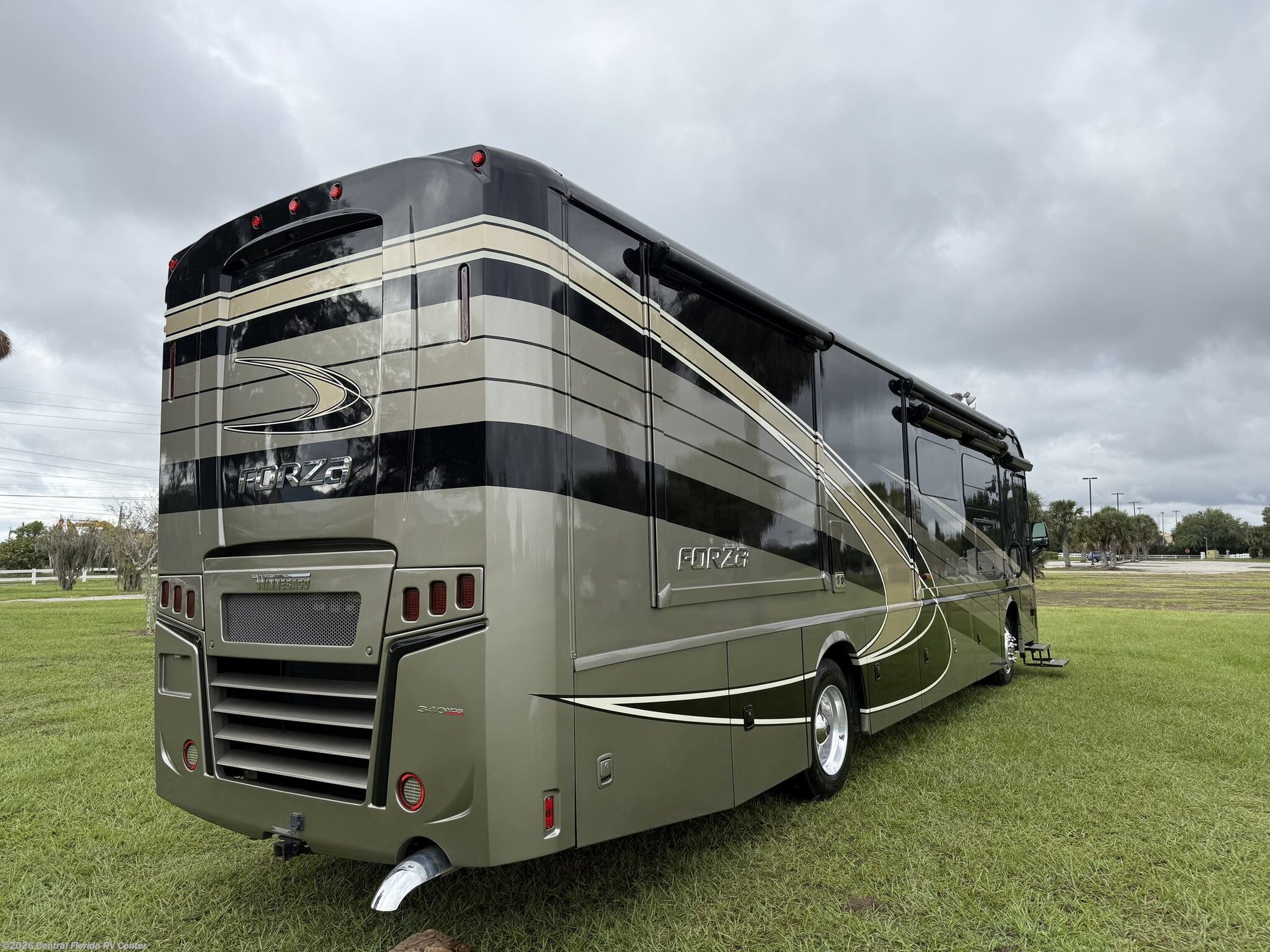 2022 Winnebago Forza 36H - Photo 4