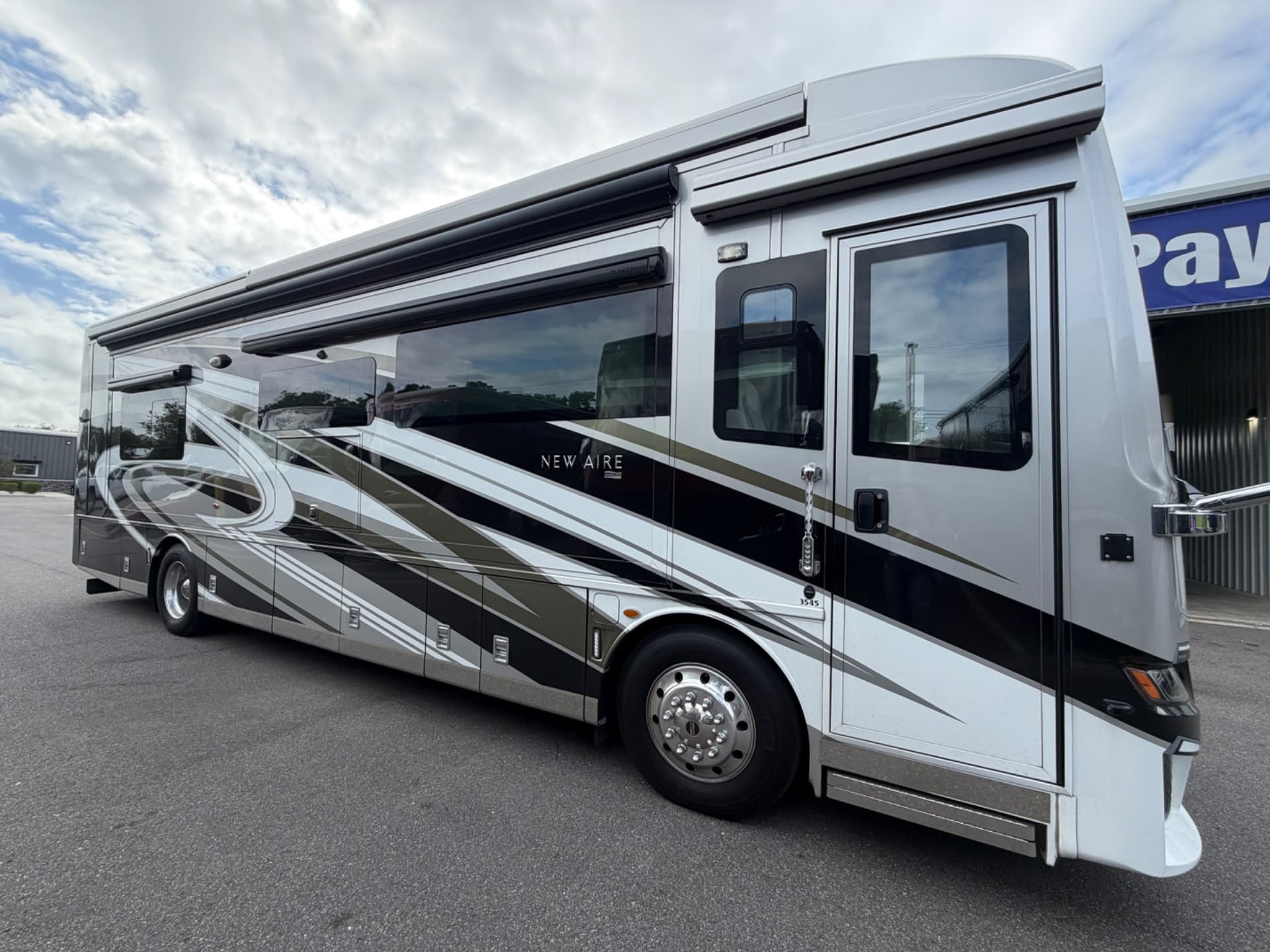 2022 Newmar New Aire 3545