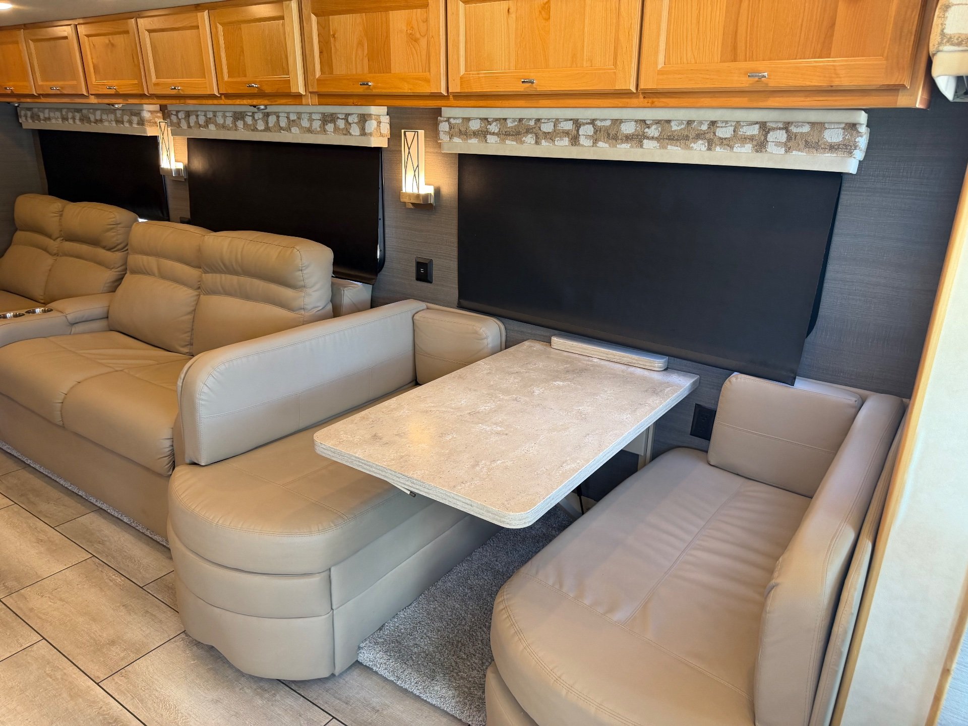 2021 Tiffin Allegro Red 340 38 LL - Interior view 2