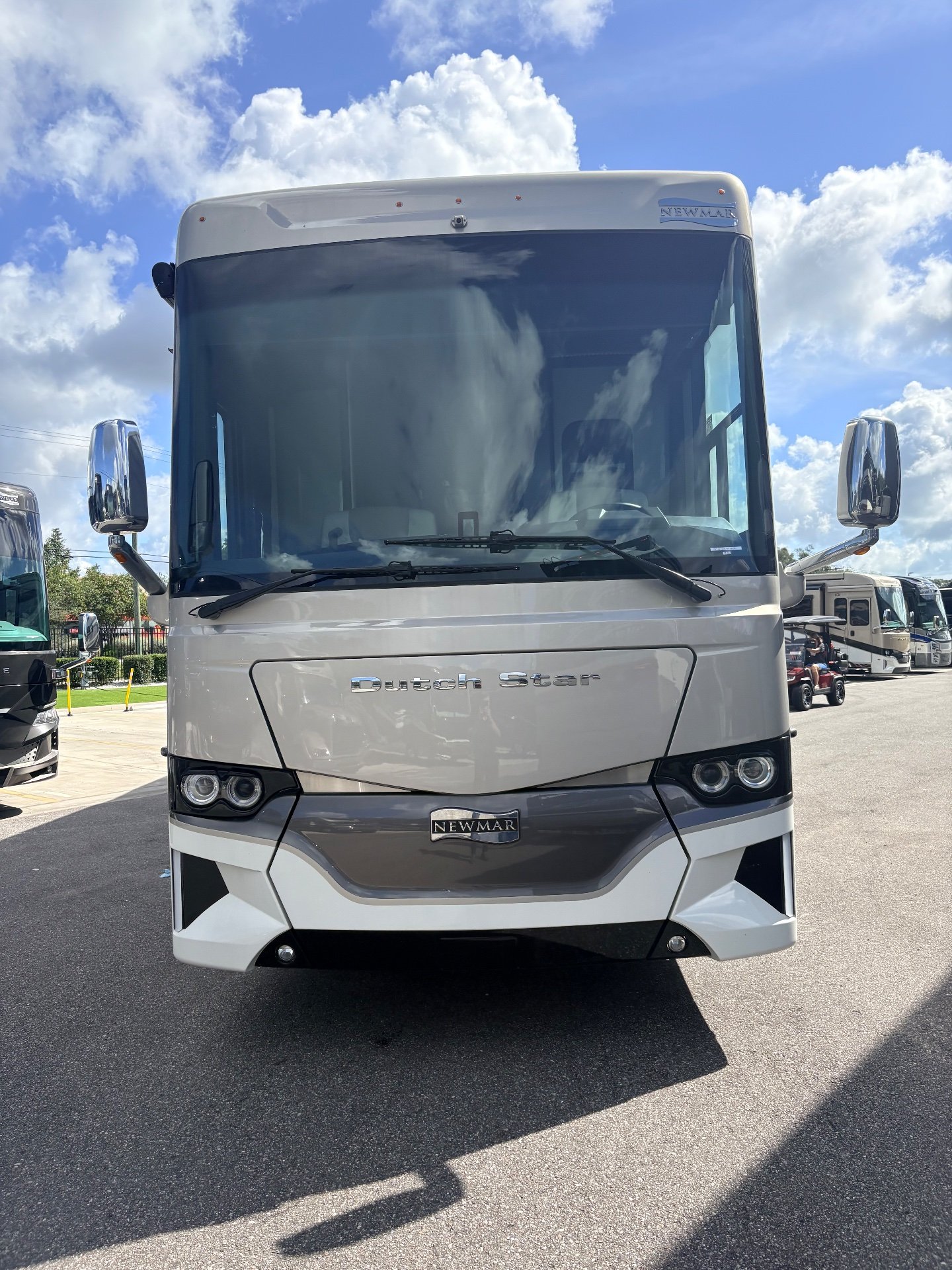 2025 Newmar Dutch Star 4369 - Exterior view 2