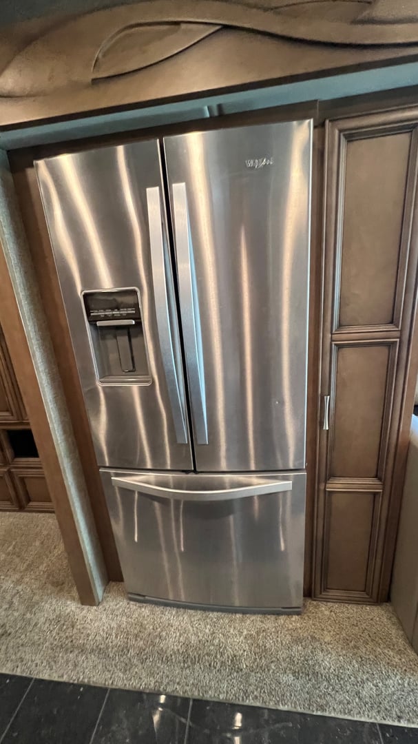 2019 Newmar Ventana 4037, Kitchen photo 2