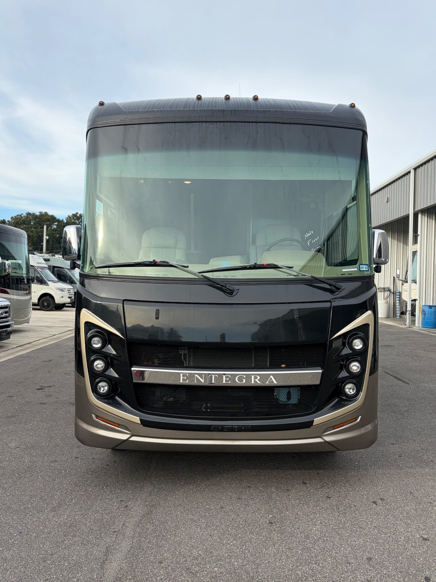 2019 Entegra Coach Emblem 36T - Exterior view 2
