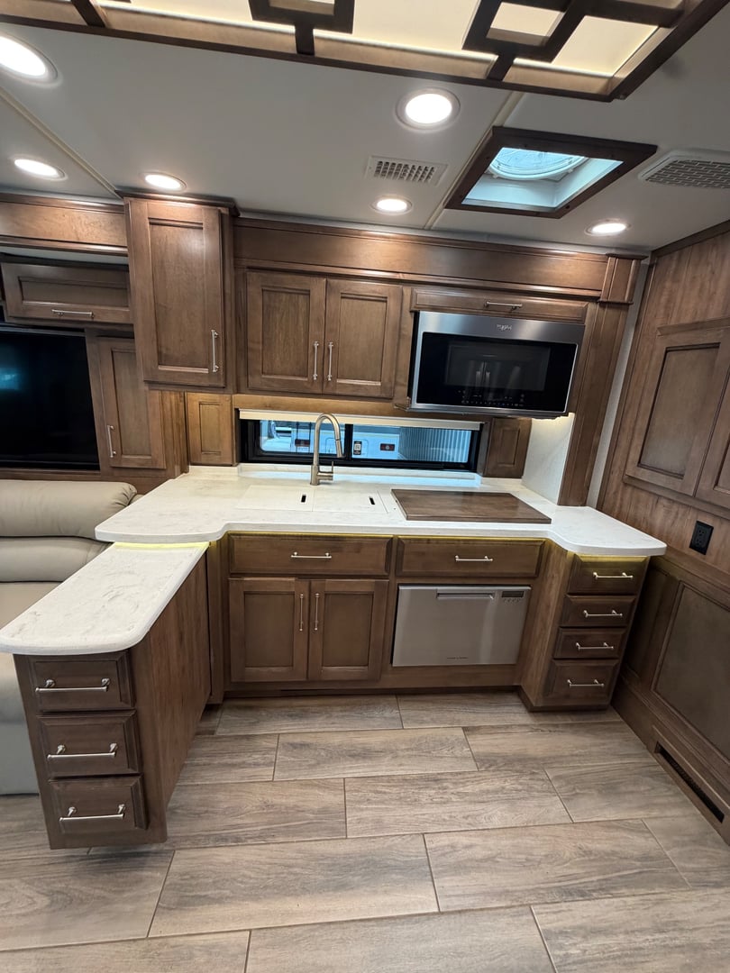 2022 Entegra Coach Aspire 44W, Kitchen photo 2