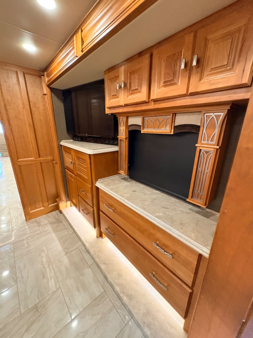 2017 Tiffin Allegro Bus 45 OPP, Interior photo 13