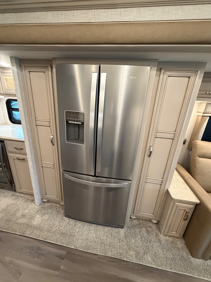 2023 Newmar Kountry Star 4068, Kitchen photo 2