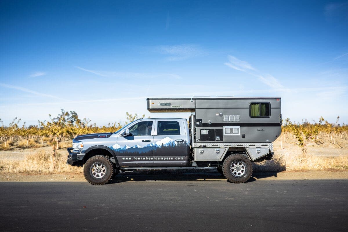 Four Wheel Camper Grandby FLATBED exterior