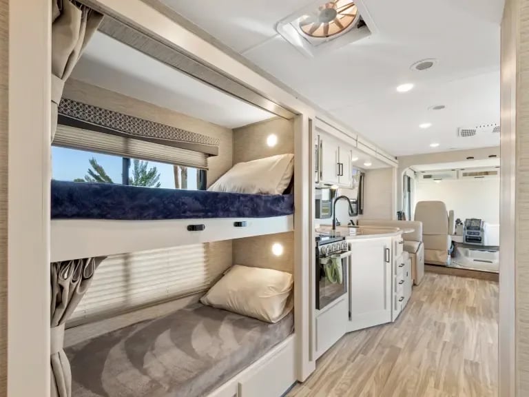 Bunk beds in  Thor Motor Coach A.C.E 32B