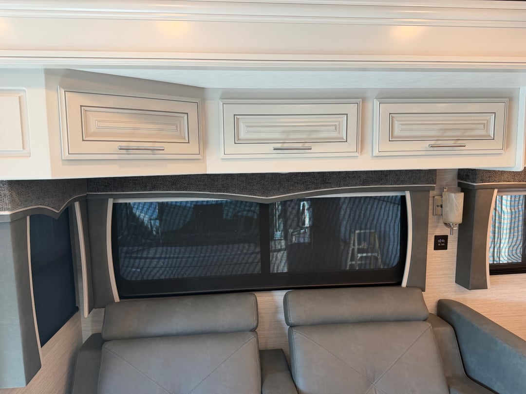 2023 Forest River Berkshire XLT 45E, Living area photo 5