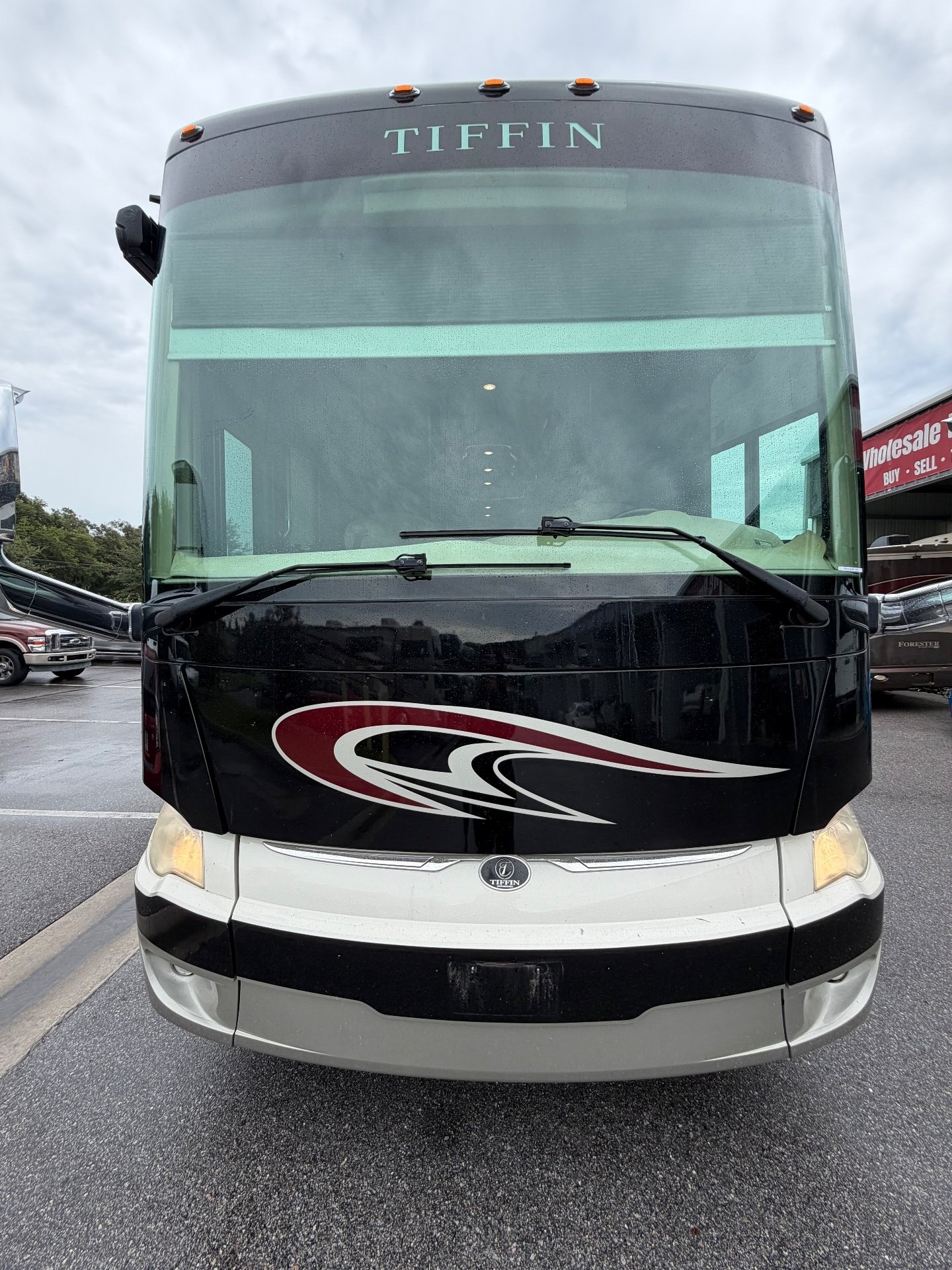 2018 Tiffin Allegro Bus 45OPP - Exterior view 2