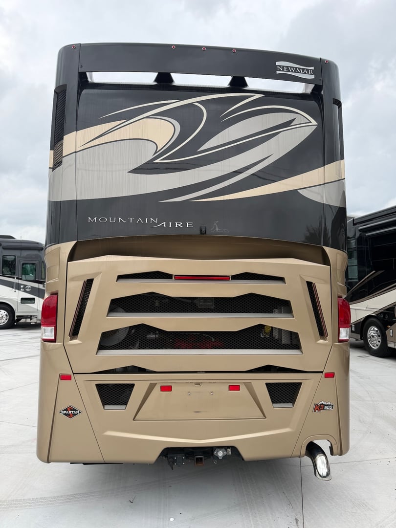 2020 Newmar Mountain Aire 4551, Exterior photo 5