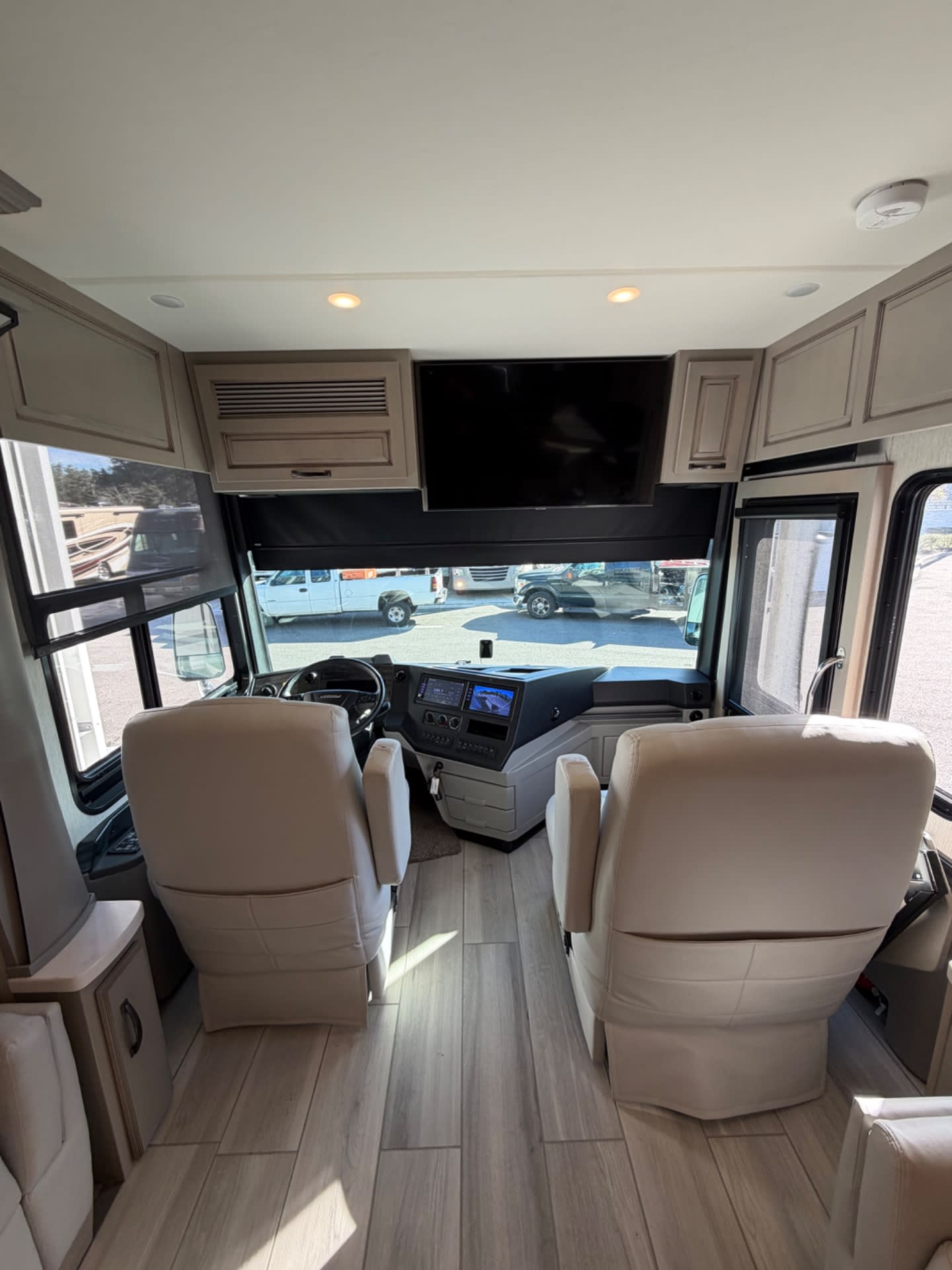 2023 Newmar Dutch Star 4369 - Interior view 2
