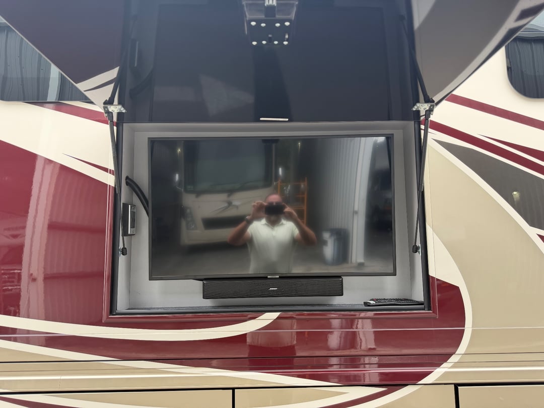 2021 Newmar Dutch Star 4369, Exterior photo 9