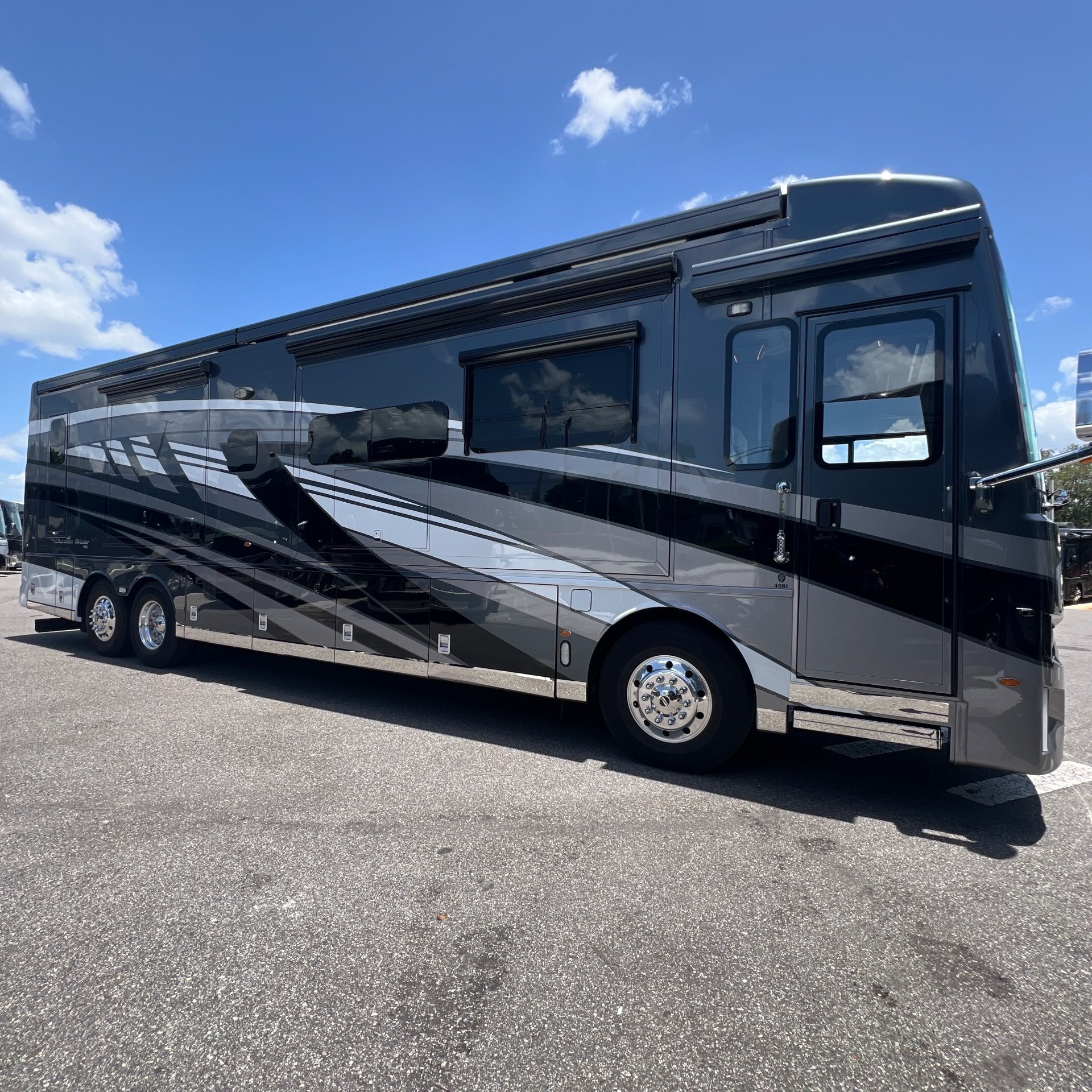 2024 Newmar Dutch Star 4081