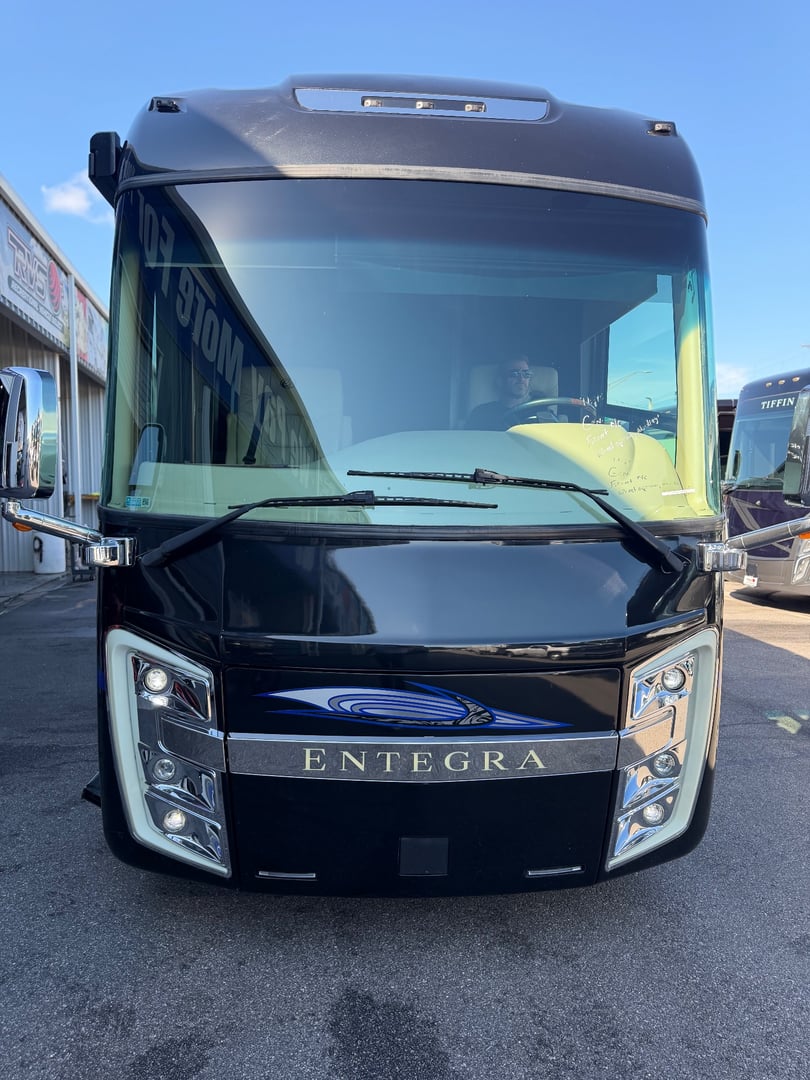 2017 Entegra Coach Cornerstone 45B, Exterior photo 7