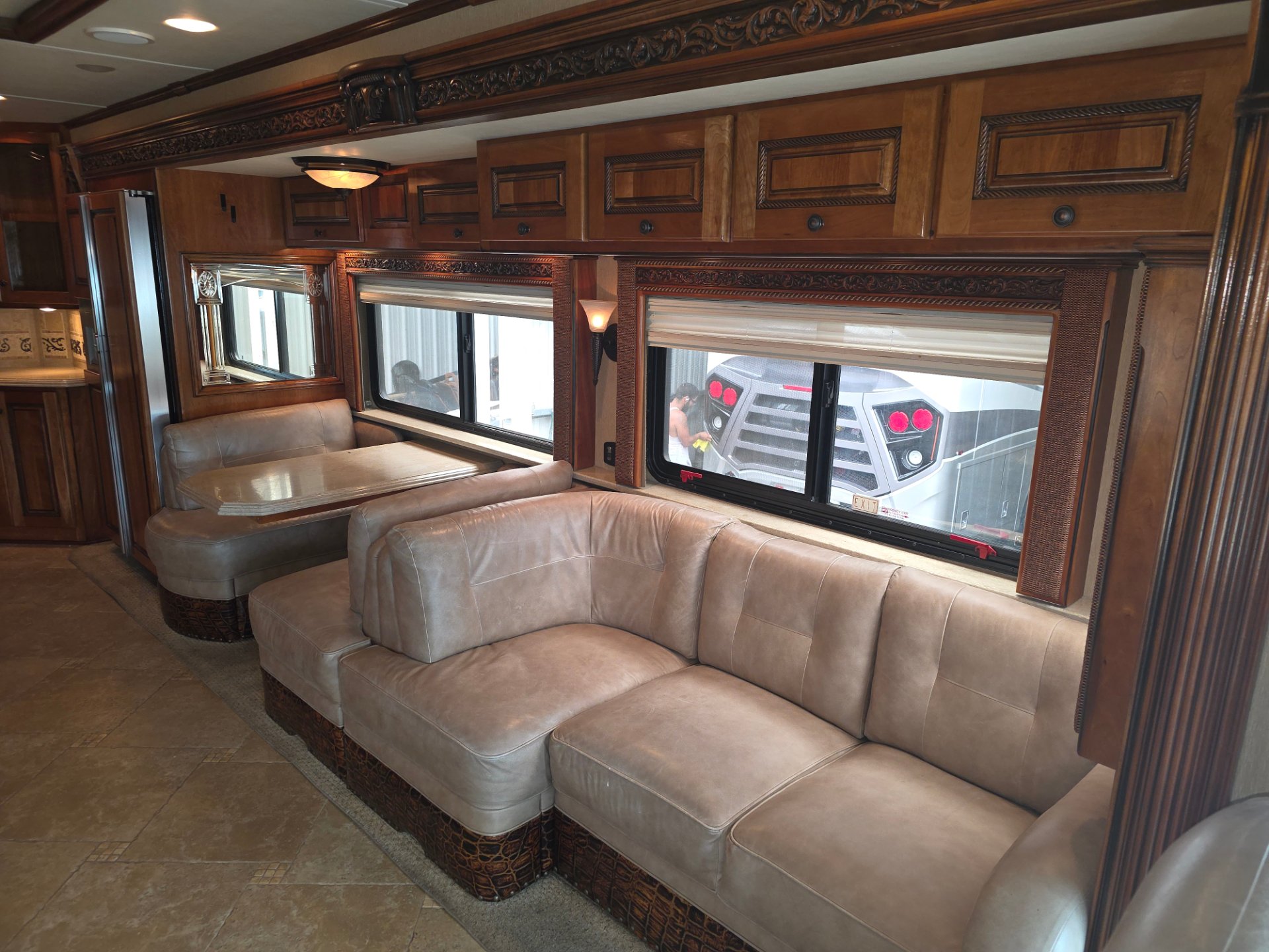 2010 Monaco Dynasty Yorkshire IV - Interior view 2