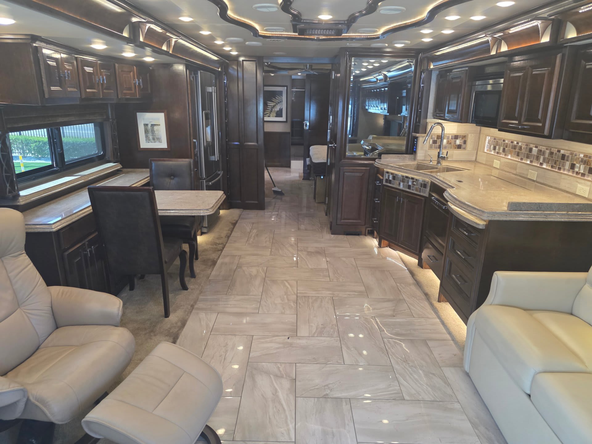 2018 Tiffin Allegro Bus 45 OPP - Interior view