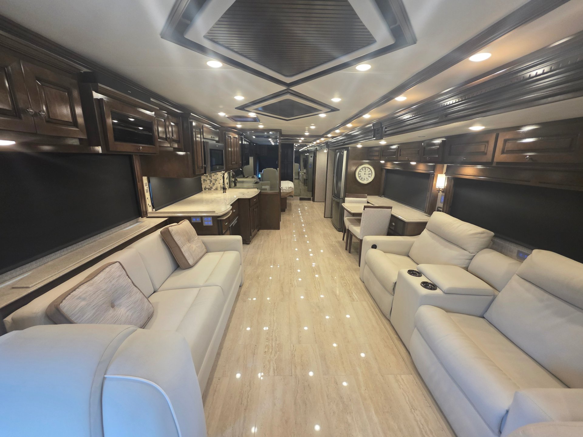 2021 Newmar Dutch Star 4369 - Interior view 2