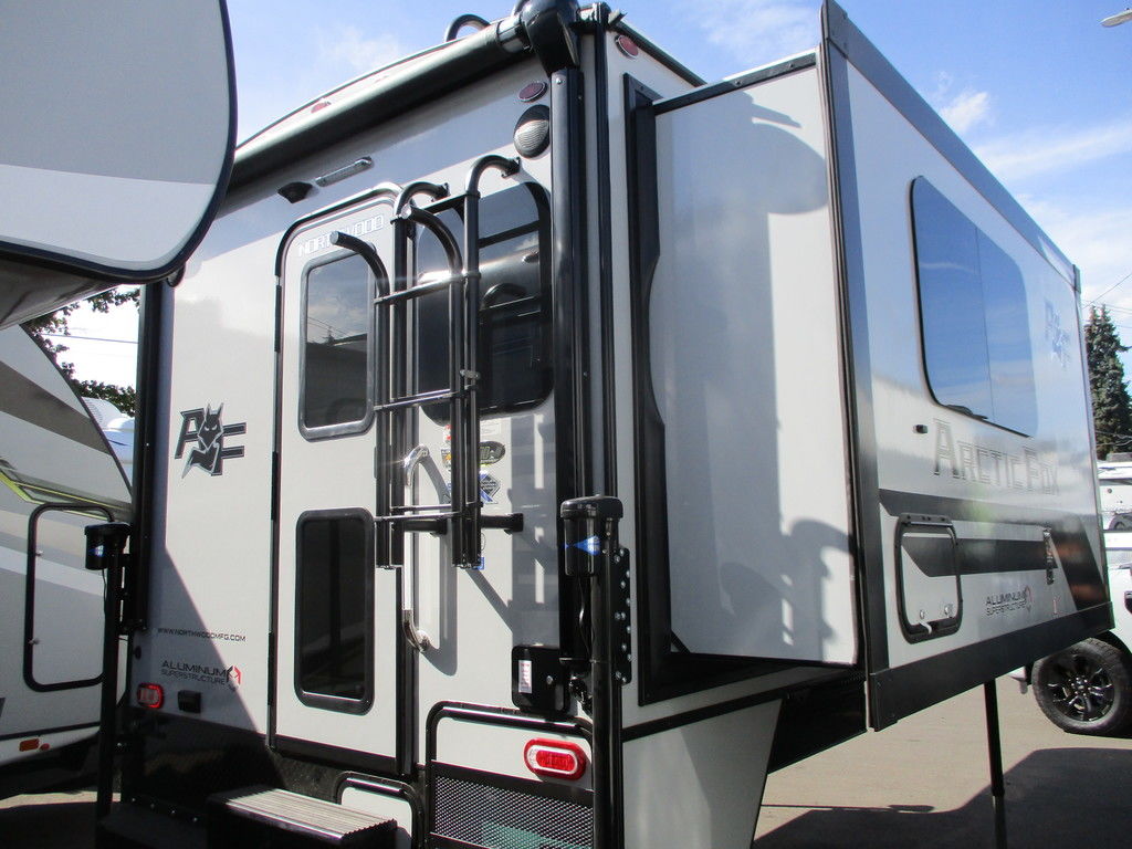 2026 Northwood Arctic Fox Camper 990 - Photo 2