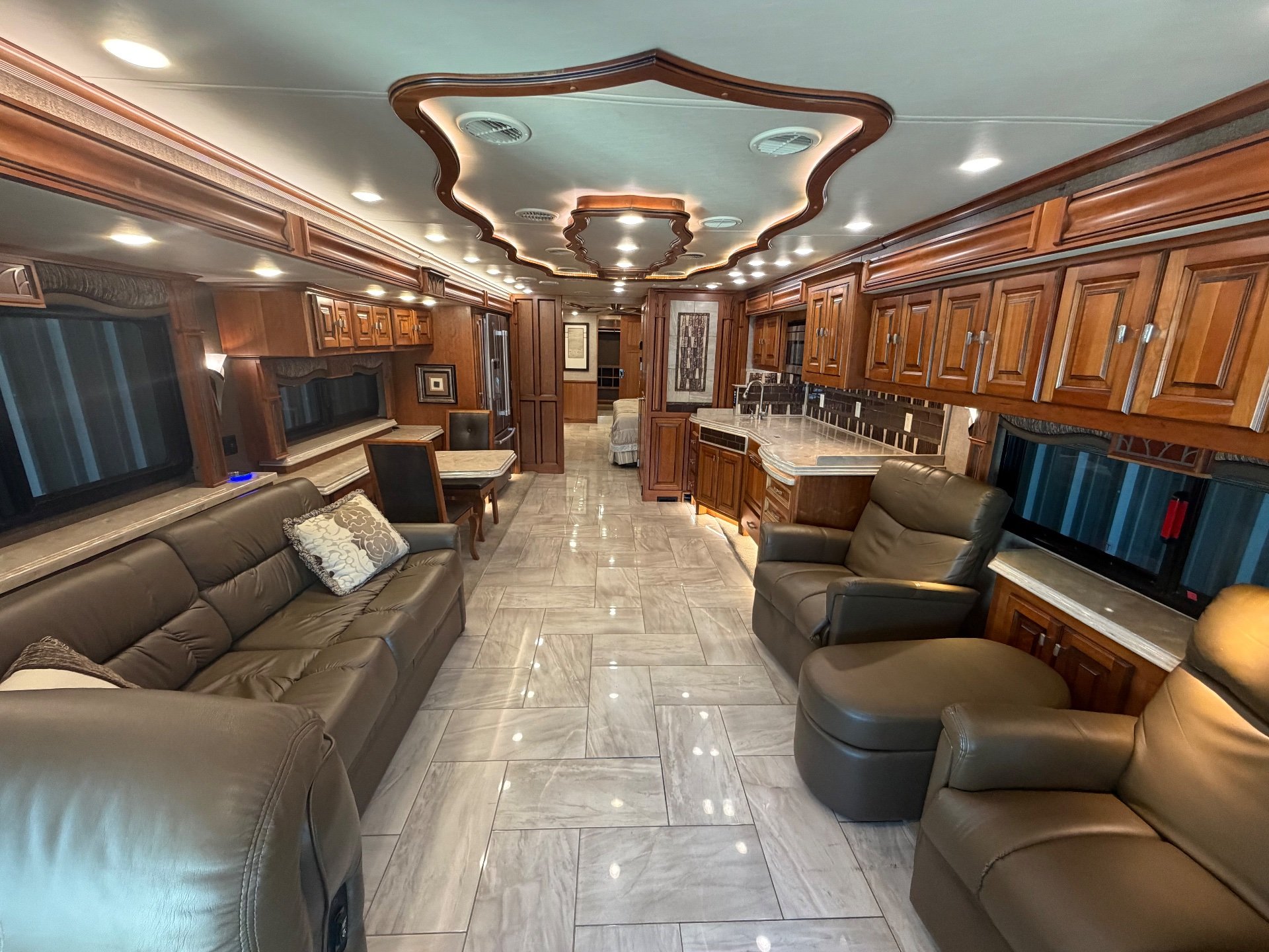 2017 Tiffin Allegro Bus 45 OPP - Interior view