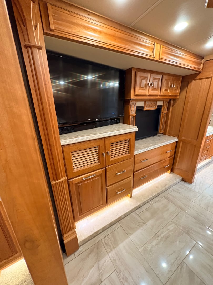 2017 Tiffin Allegro Bus 45 OPP, Interior photo 12