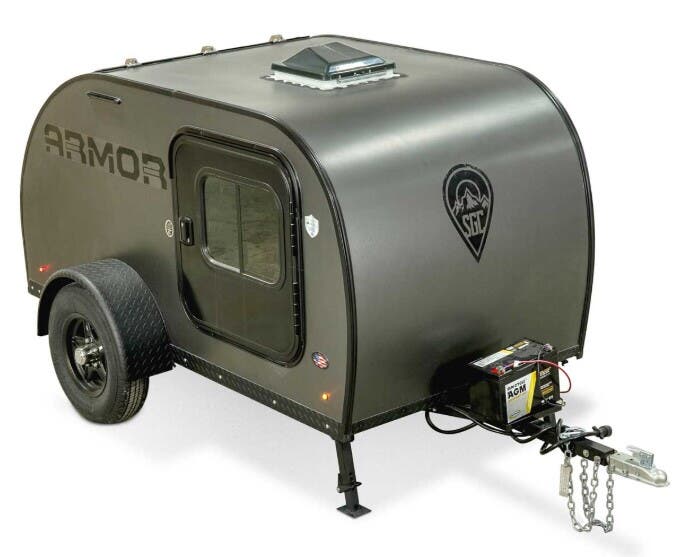 Skinny Guy Campers Armor LT 7LT exterior