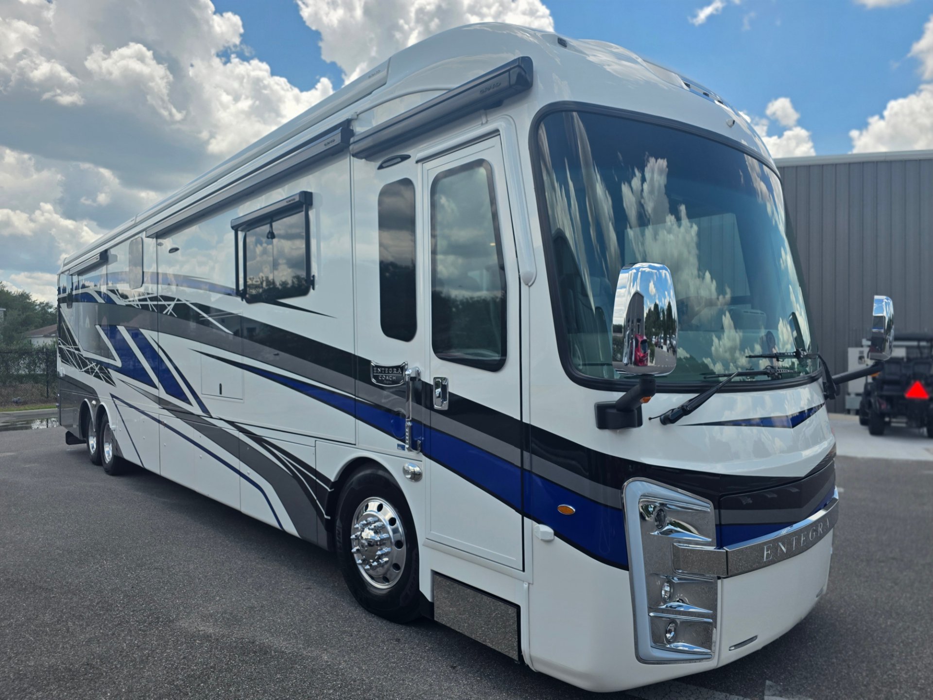 2025 Entegra Coach Aspire 44R