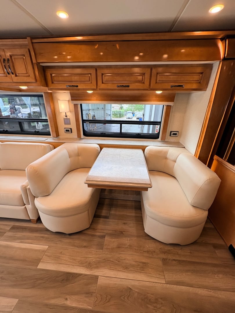 2023 Newmar Dutch Star 4370, Interior photo 6