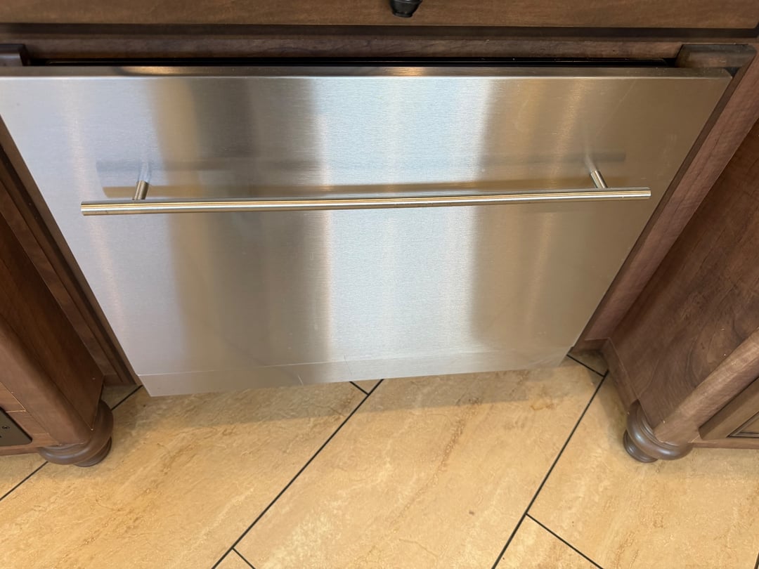2018 Newmar Ventana 4037, Kitchen photo 3