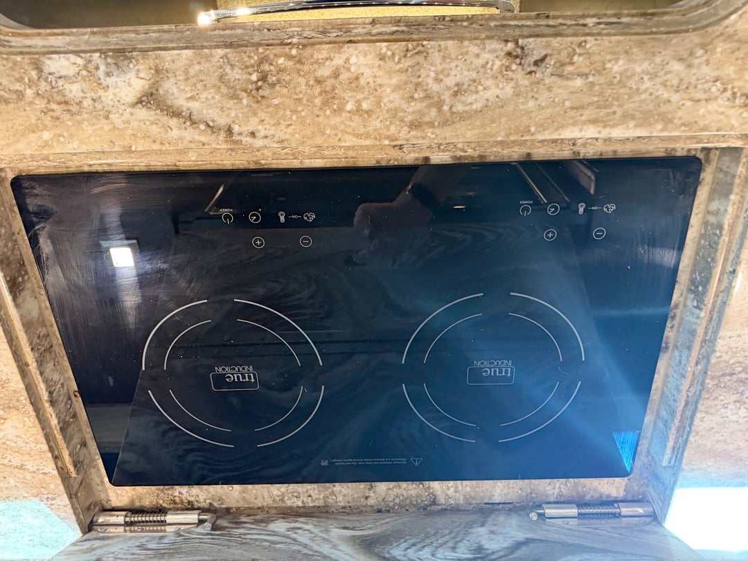 2019 Tiffin Allegro Bus 45 OPP, Kitchen photo 6