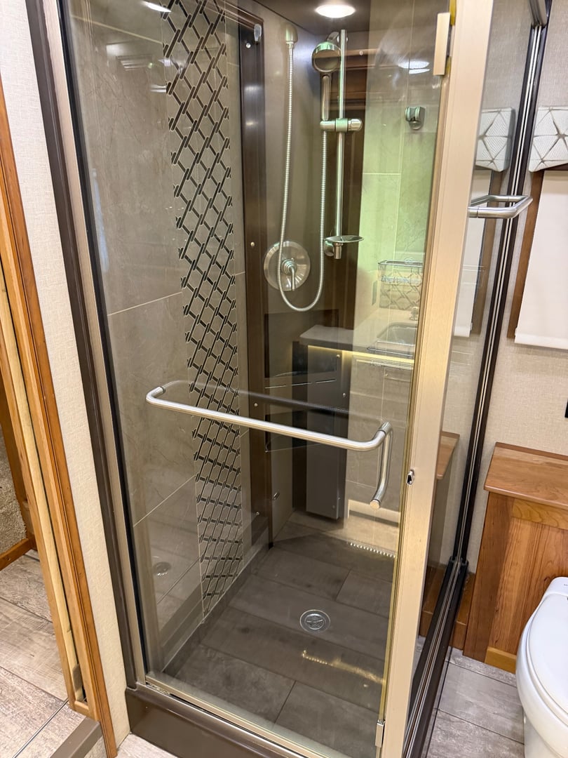2019 Entegra Coach Anthem 44B, Bathroom photo 7