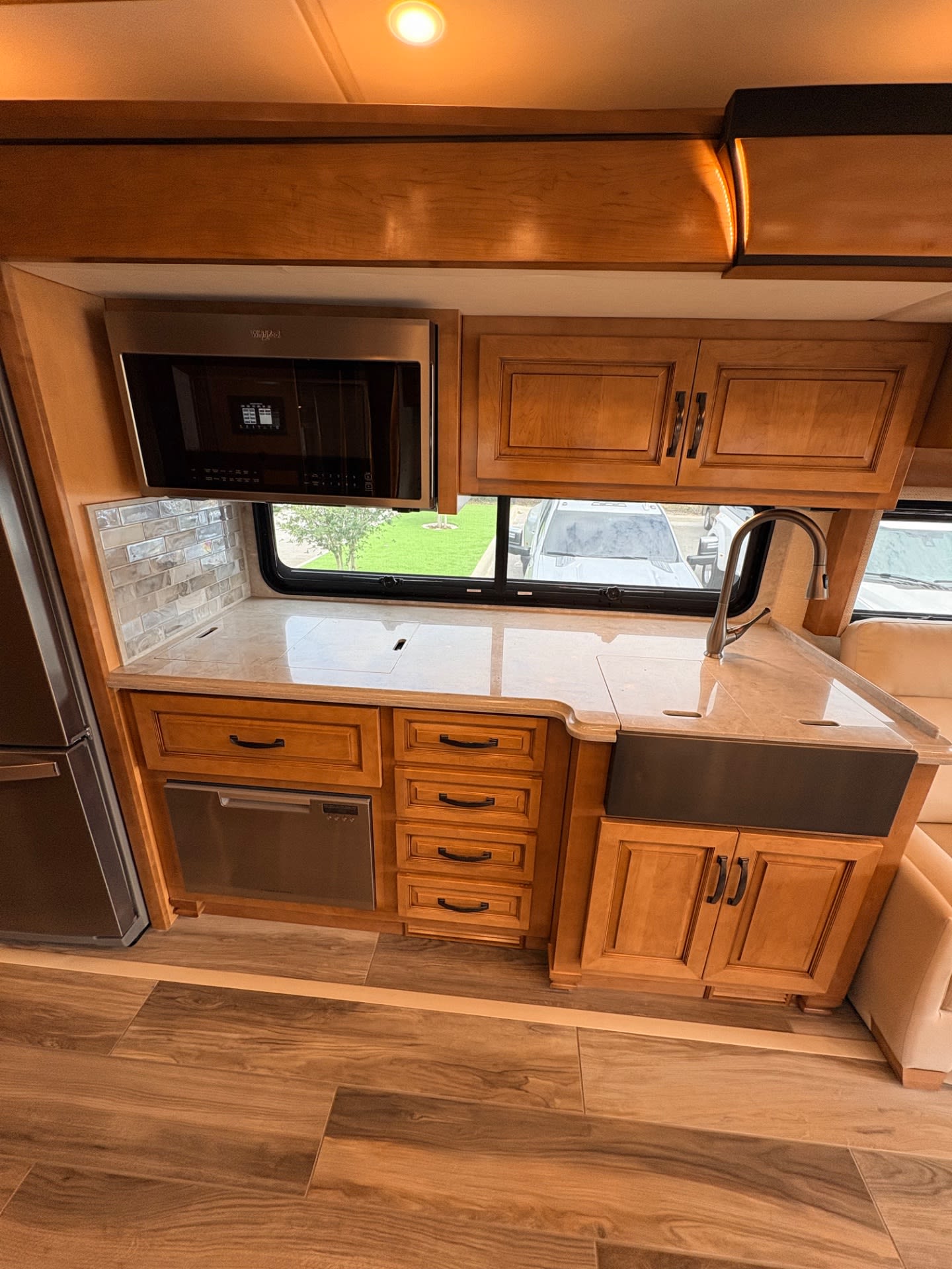 2023 Newmar Dutch Star 4370 - Interior view 3