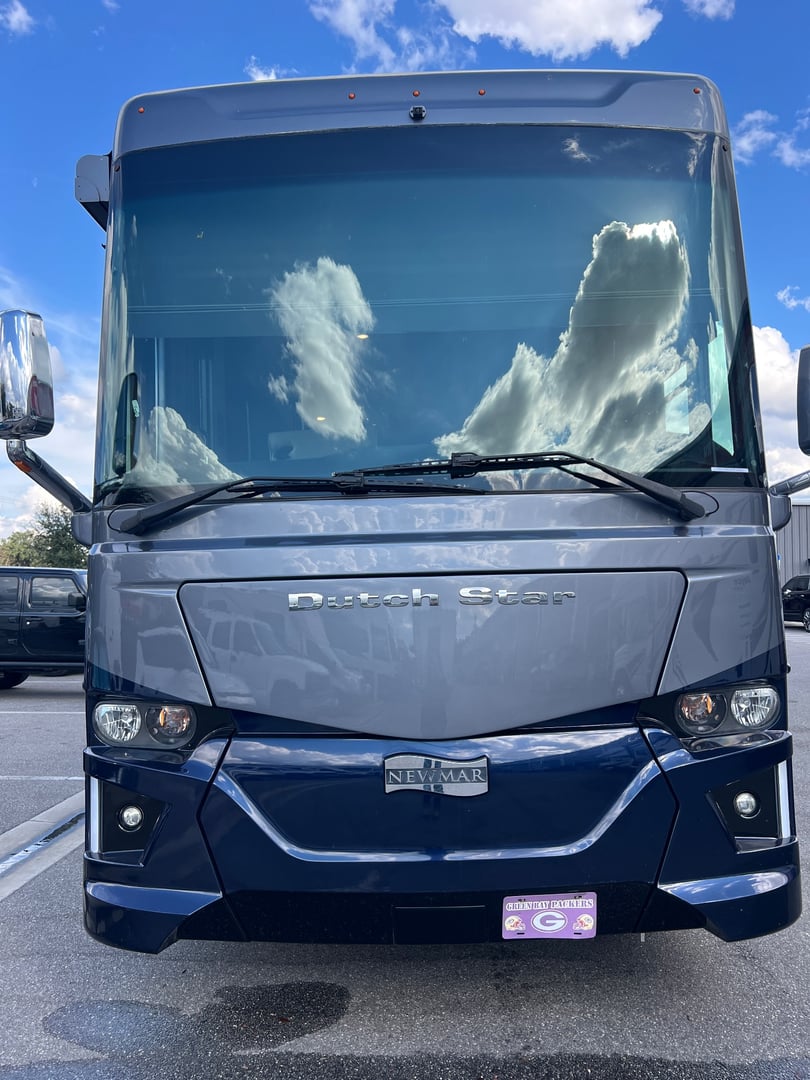 2020 Newmar Dutch Star 4328, Exterior photo 4