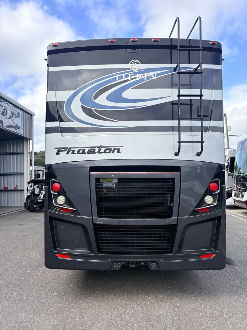 2021 Tiffin Phaeton 40 IH, Exterior photo 6
