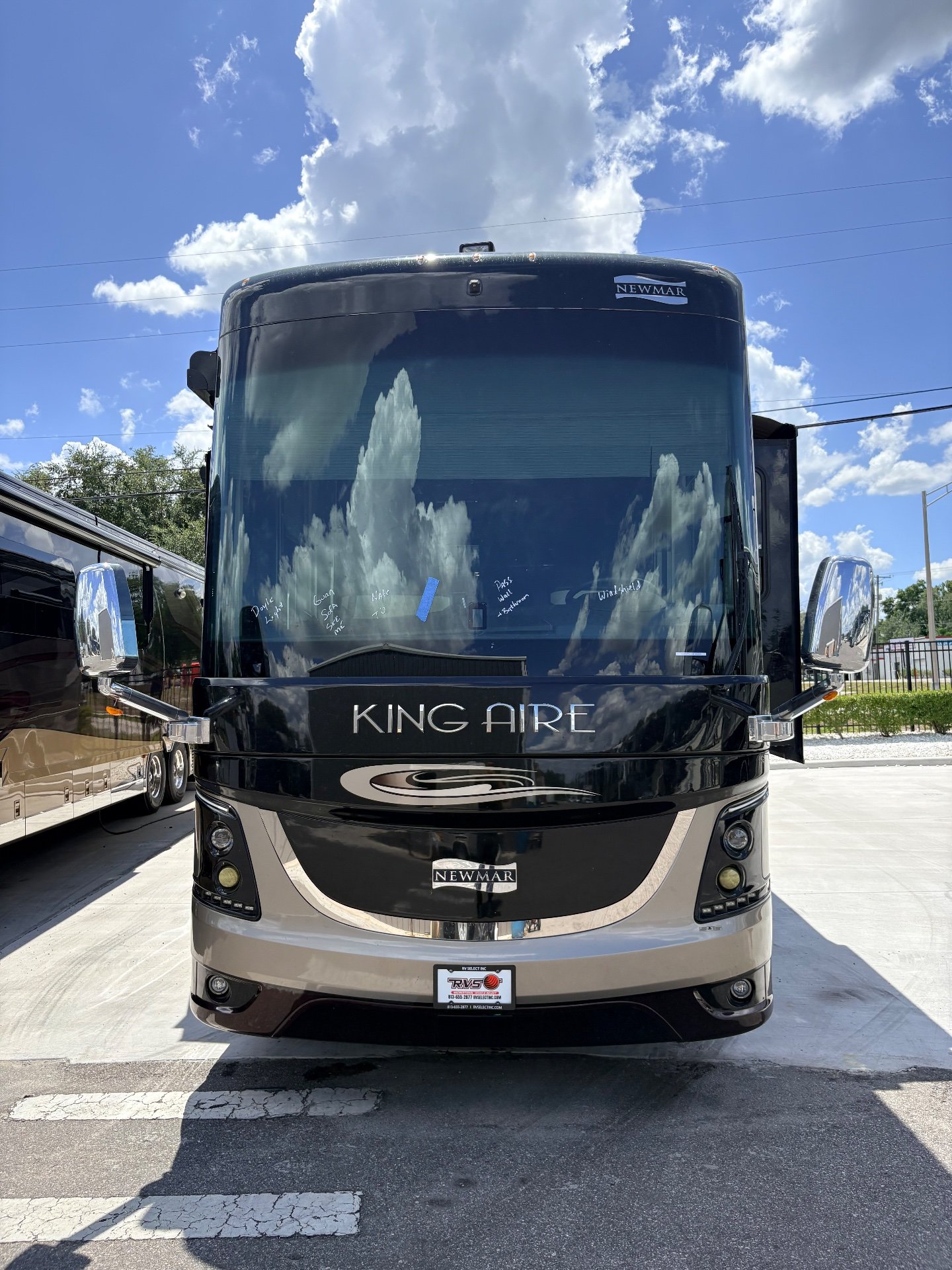2018 Newmar King Aire 4553 - Exterior view 2