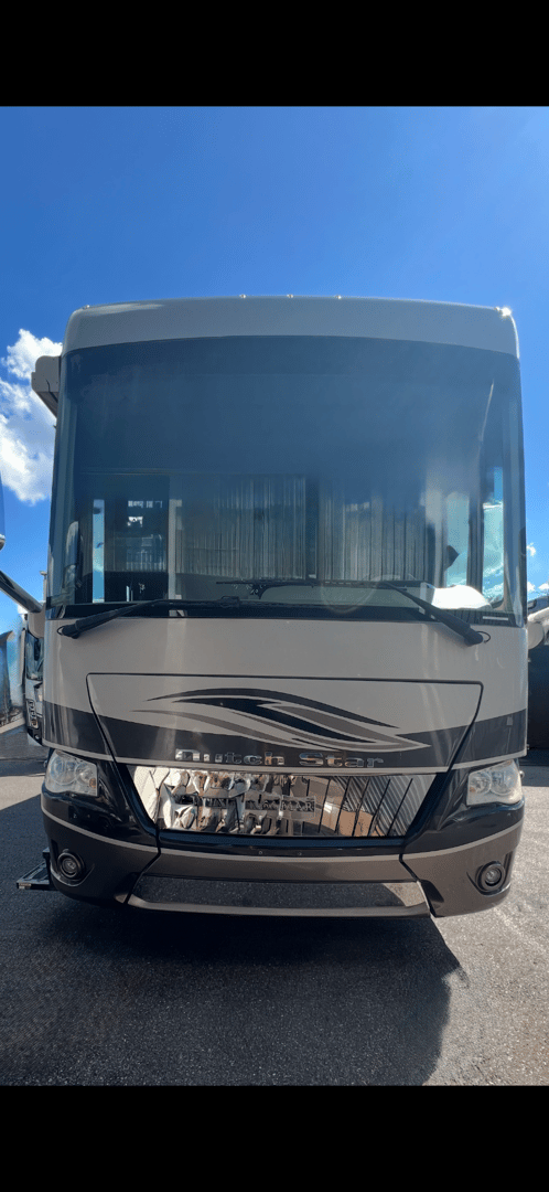 2018 Newmar Dutch Star 4369, Exterior photo 4