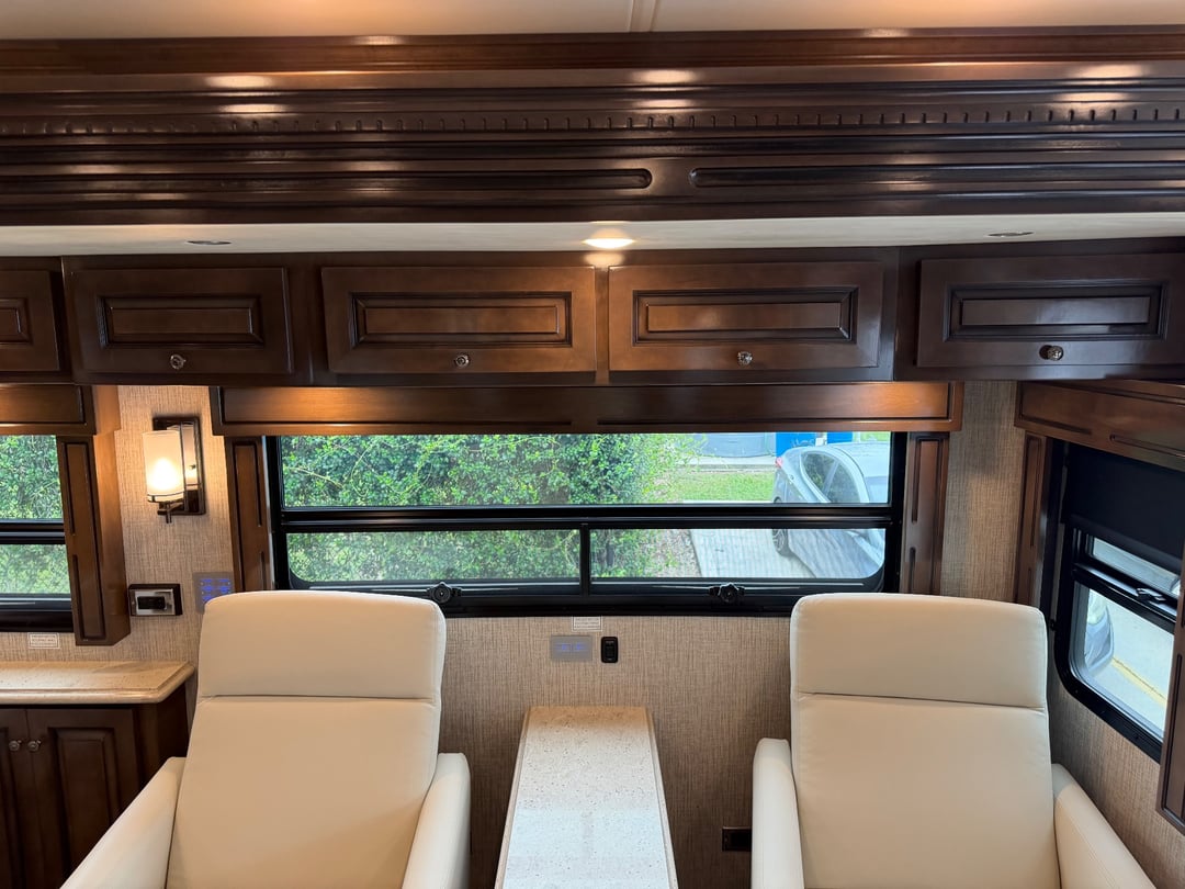 2021 Newmar Dutch Star 4369, Living area photo 5