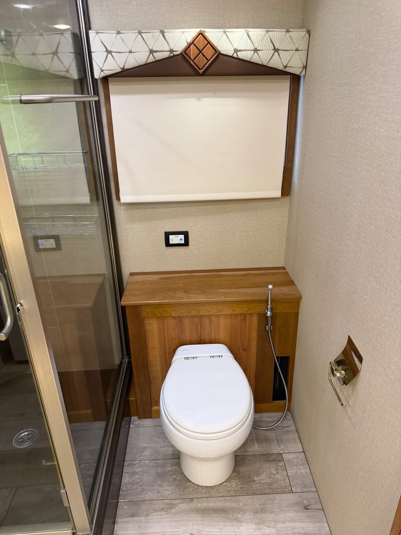 2019 Entegra Coach Anthem 44B, Bathroom photo 2